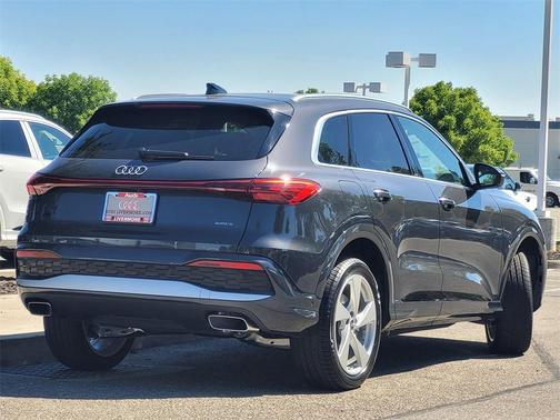 2025 Audi Q5 Premium Plus