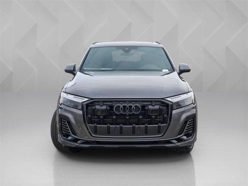 2026 Audi Q7 55 Premium Plus