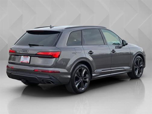 2026 Audi Q7 55 Premium Plus