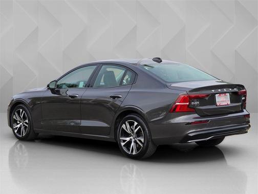 2025 Volvo S60 B5 Core