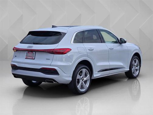 2025 Audi Q5 Premium Plus TFSI quattro S tronic