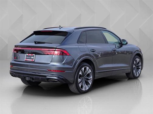 2024 Audi Q8 55 Prestige