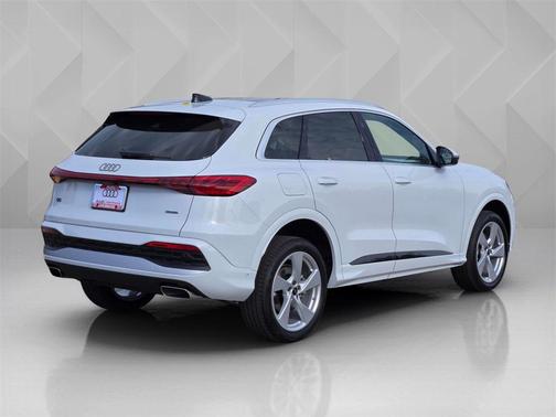 2025 Audi Q5 Premium Plus TFSI quattro S tronic