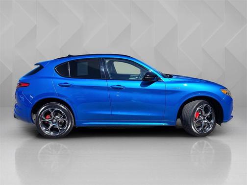 2023 Alfa Romeo Stelvio Veloce AWD
