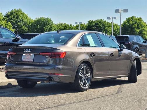 2017 Audi A4 2.0T Prestige
