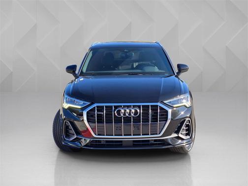 2023 Audi Q3 Premium 45 TFSI S line quattro Tiptronic