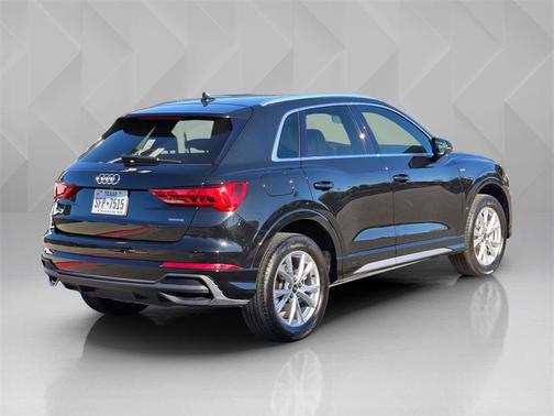 2023 Audi Q3 Premium 45 TFSI S line quattro Tiptronic