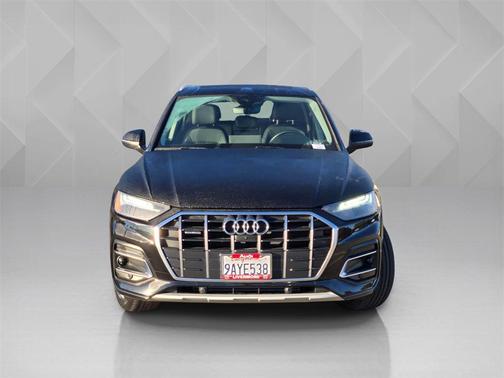 2022 Audi Q5 40 Premium Plus