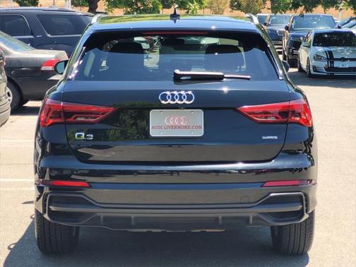 2022 Audi Q3 45 S line Premium