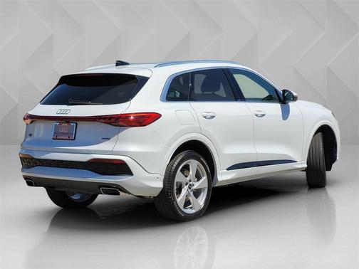 2025 Audi Q5 Premium Plus