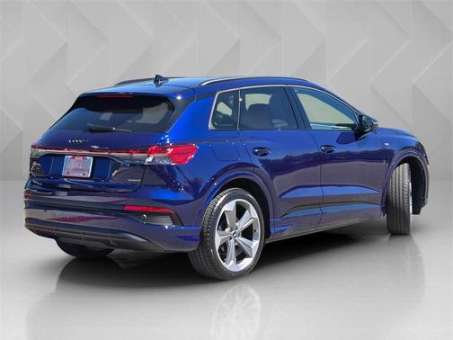 2025 Audi Q4 e-tron Premium Plus 55 quattro