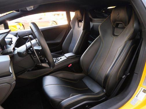 2018 Lamborghini Huracan LP580-2