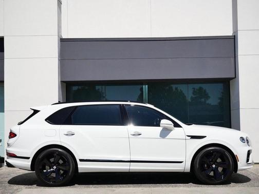 2023 Bentley Bentayga