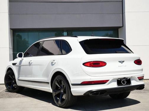 2023 Bentley Bentayga