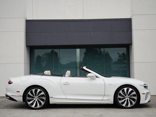 Glacier White 2026 Bentley Continental GT Base