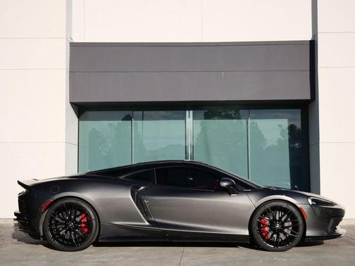2023 McLaren GT 