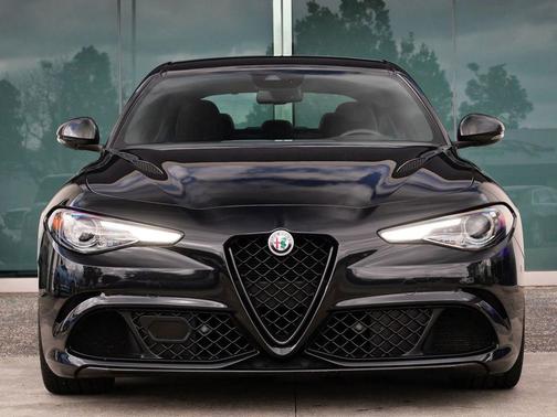 2019 Alfa Romeo Giulia Quadrifoglio