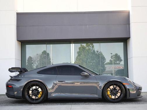 2025 Porsche 911 GT3