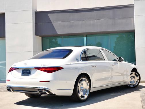 Diamond White 2022 Mercedes-Benz Maybach S 580 4MATIC
