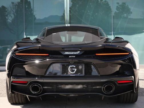 2026 McLaren GTS 