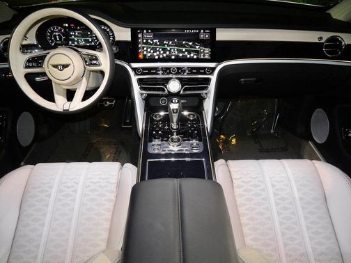 2026 Bentley Flying Spur Mulliner