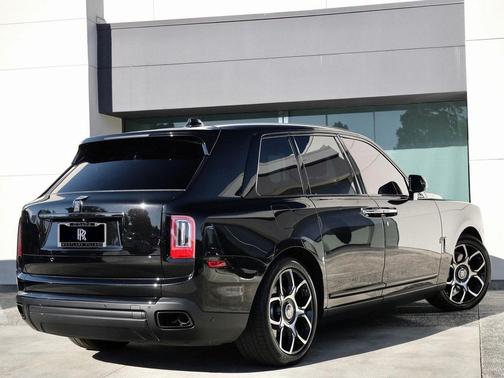 2022 Rolls-Royce Cullinan Black Badge
