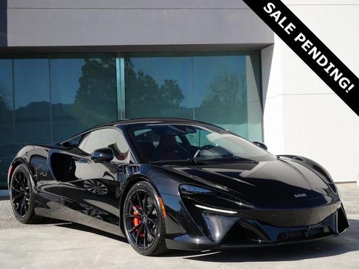 2024 McLaren Artura TechLux