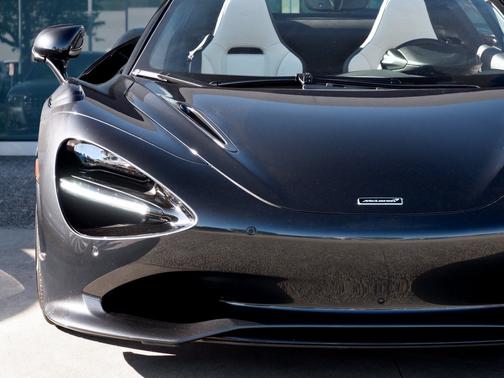 Standard+ -Plateaux 2027 McLaren 750S