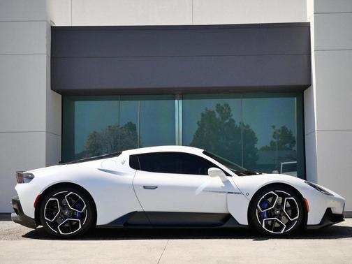 2022 Maserati MC20 