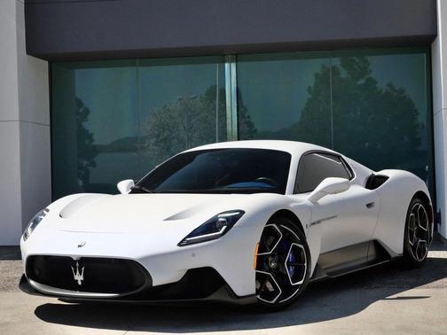 2022 Maserati MC20 