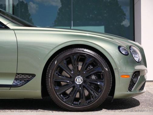 Alpine Green 2022 Bentley Continental GT V8