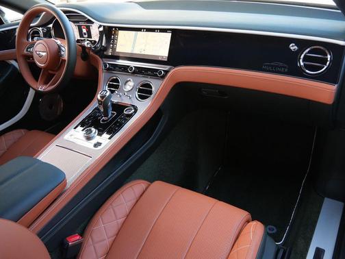 Alpine Green 2022 Bentley Continental GT V8