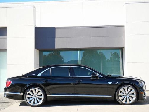 2021 Bentley Flying Spur V8