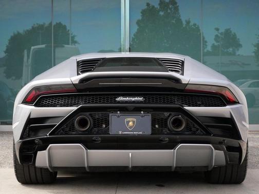 2023 Lamborghini Huracan EVO Coupe RWD
