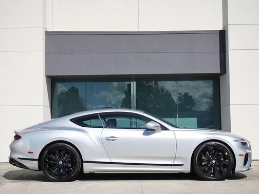 Moonbeam 2026 Bentley Continental GT Base