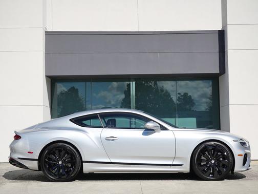 Moonbeam 2026 Bentley Continental GT Base
