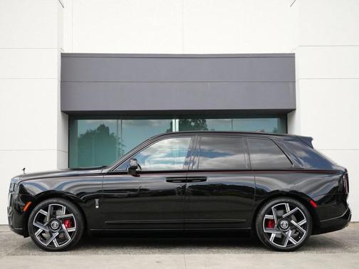 2025 Rolls-Royce Cullinan Black Badge