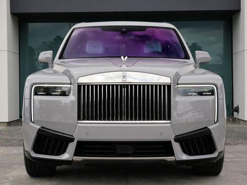 Tempest Gray 2026 Rolls-Royce Cullinan