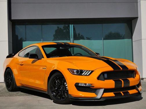 2019 Ford Shelby GT350 Base