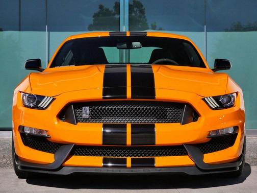 2019 Ford Shelby GT350 Base