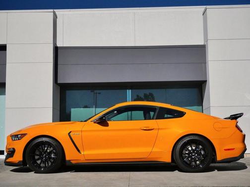 2019 Ford Shelby GT350 Base
