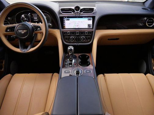 2023 Bentley Bentayga Hybrid