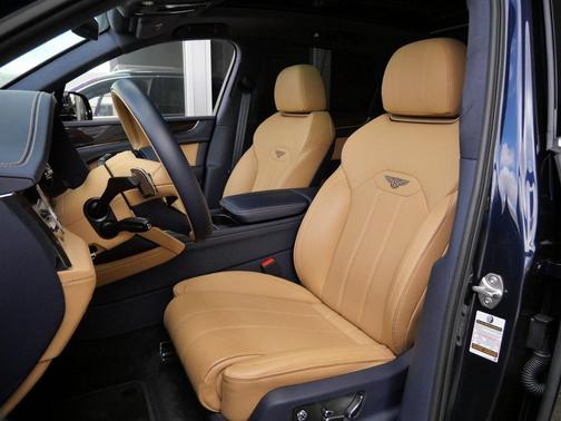 2023 Bentley Bentayga Hybrid
