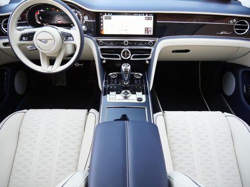 2025 Bentley Flying Spur Speed