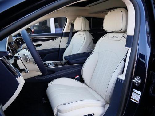 2025 Bentley Flying Spur Speed
