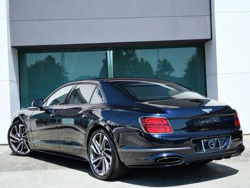 2025 Bentley Flying Spur Speed