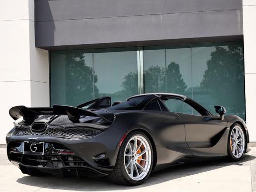 Onyx Black 2024 McLaren 750S Spider