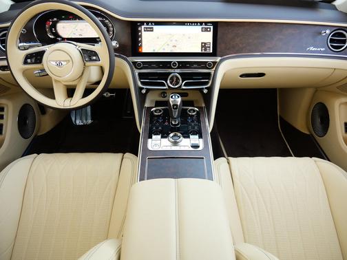 Magnolia 2026 Bentley Flying Spur Azure