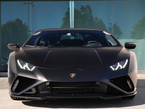 2022 Lamborghini Huracan EVO Coupe RWD