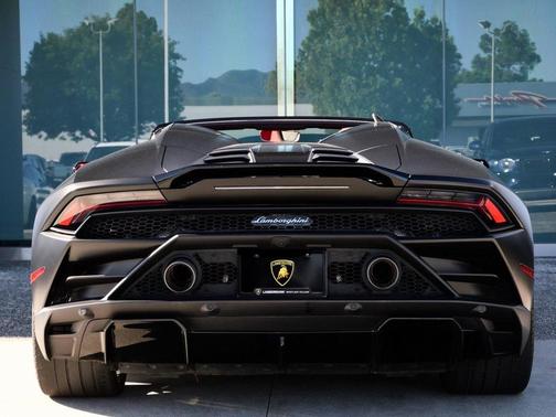 2023 Lamborghini Huracan EVO Spyder RWD